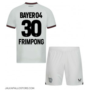 Bayer Leverkusen Jeremie Frimpong #30 Vieraspaita Lapsille 2023-24 Lyhythihainen (+ shortsit)